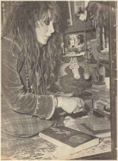 Valerie Myers, Valì